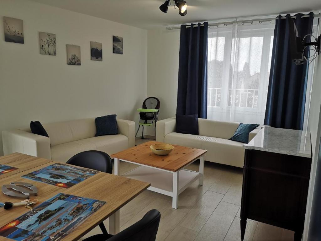 Place Alexandre Stanier Apt N 7 Avec Terrasse Анел Екстериор снимка